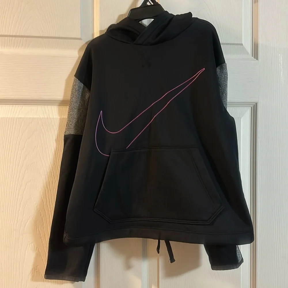 NIKE DRI-FIT BLACK/GRAY LOGO HOODIE: EXCELLENT CONDITION: SIZE MEDIUM